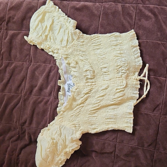 Princess Polly Lemon Yellow Crop Top Size 2 - Picture 3 of 5